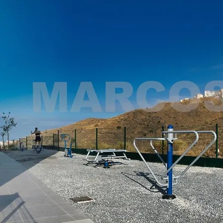 New Sunset Views 托罗克斯科斯塔